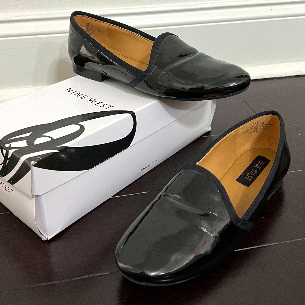 Nine West ‘Lobster’ Loafers - BLACK PATENT LEATHER - Size 6